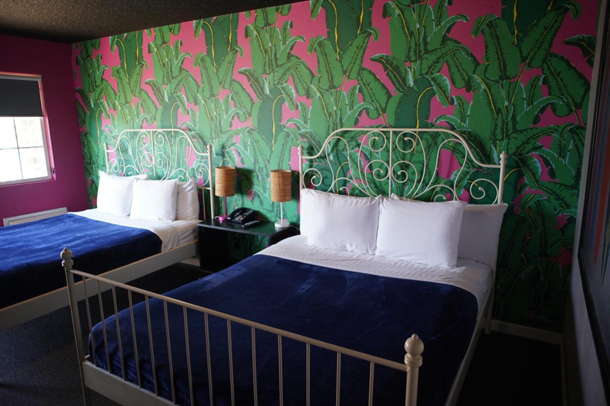 האנטינגטון ביץ' Huntington Surf Inn מראה חיצוני תמונה